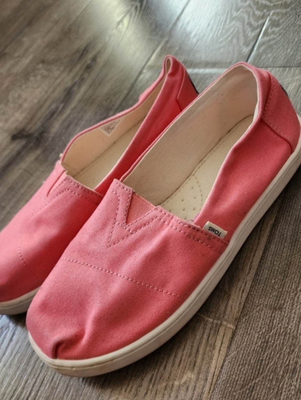 Toms Slip-On Canvas Shoes in Coral Pink